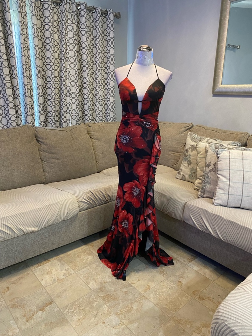 New Windsor Women Small floral mermaid dress ,red poppy-like with Rhinestones - Picture 4 of 12